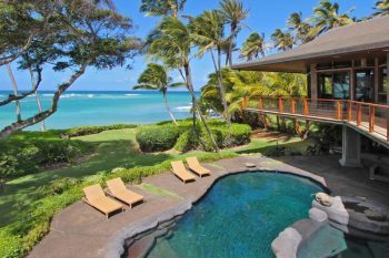 Beachfront residence in Hawaii 01