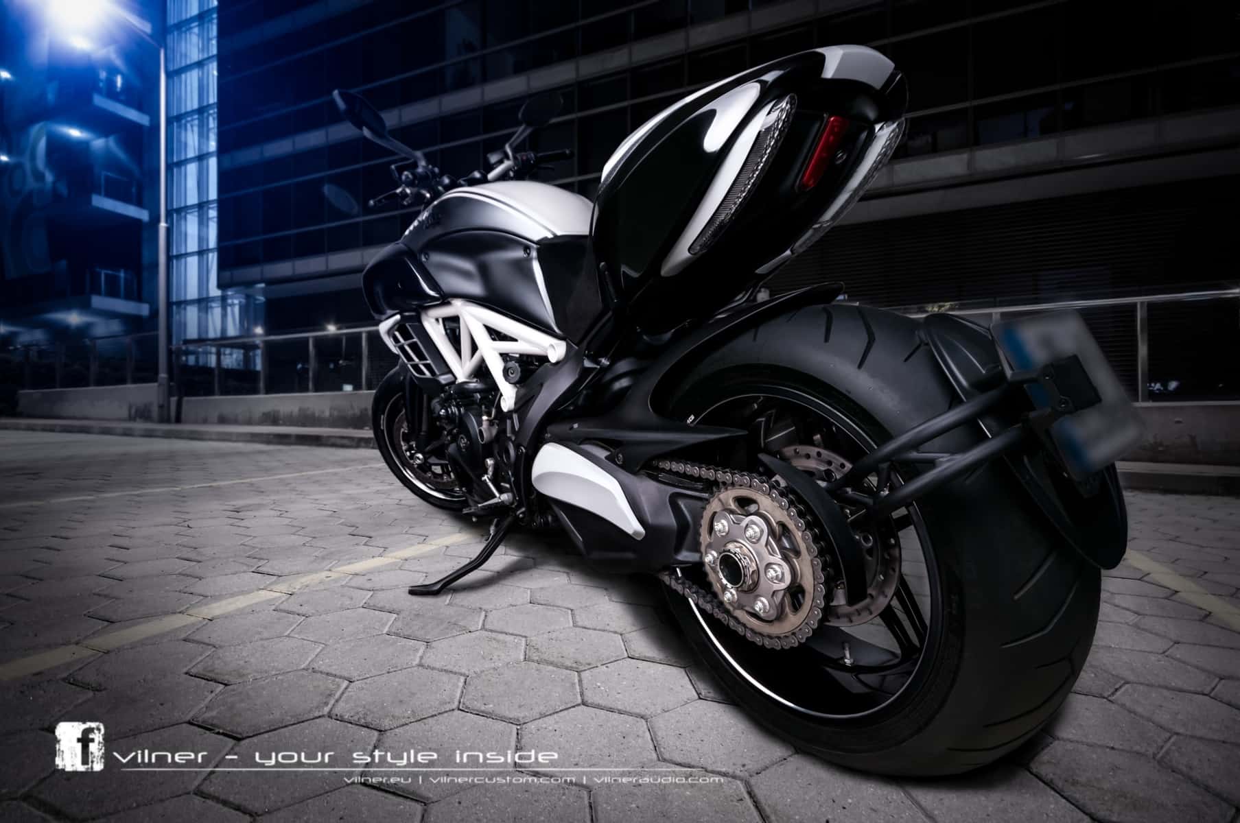 Ducati Diavel AMG by Vilner 2