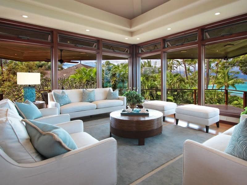 Oceanfront residence in Hawaii 02