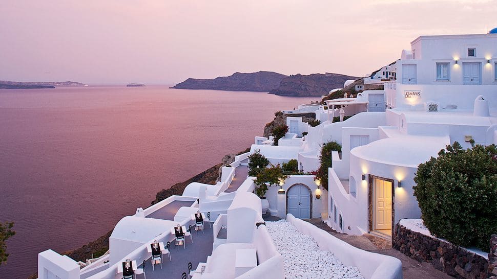 Canaves-Oia-Hotel 1