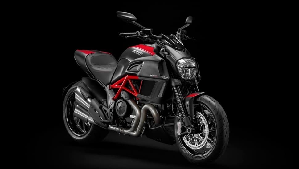 Ducati-2015-Diavel 7