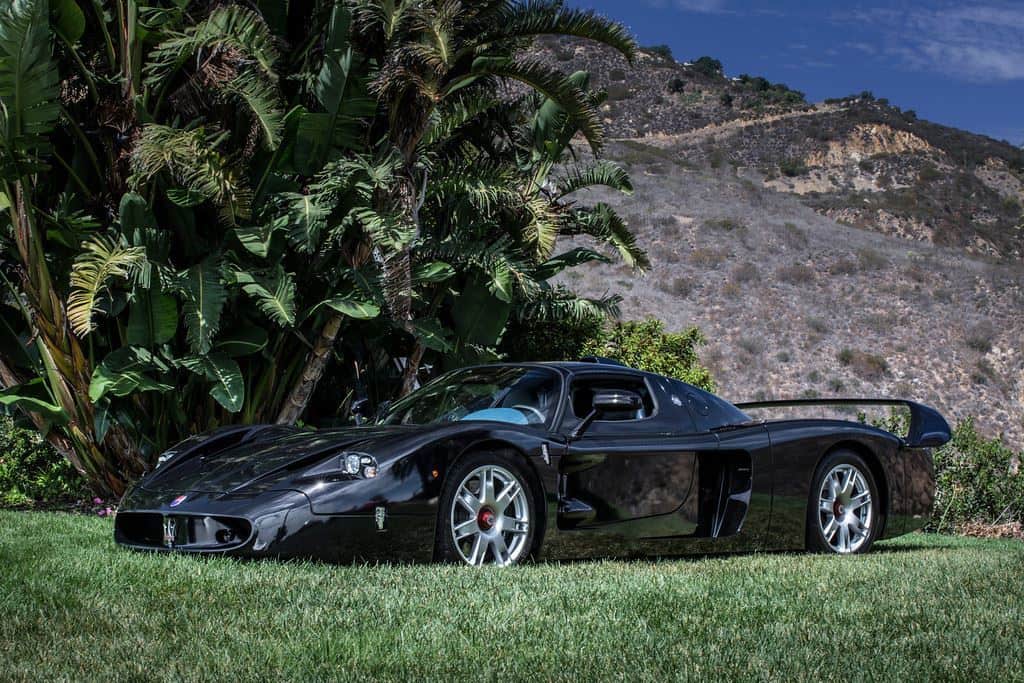 Maserati-MC12-Black 2