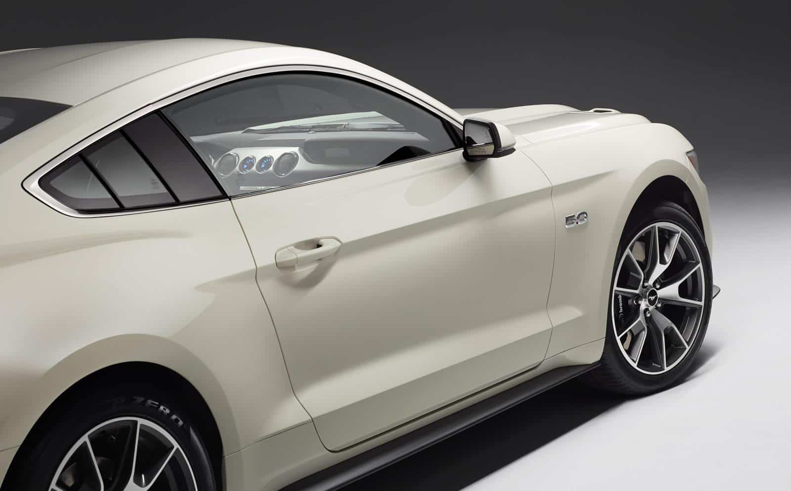 Ford-Mustang-50th-Anniversary-Limited-Edition 14