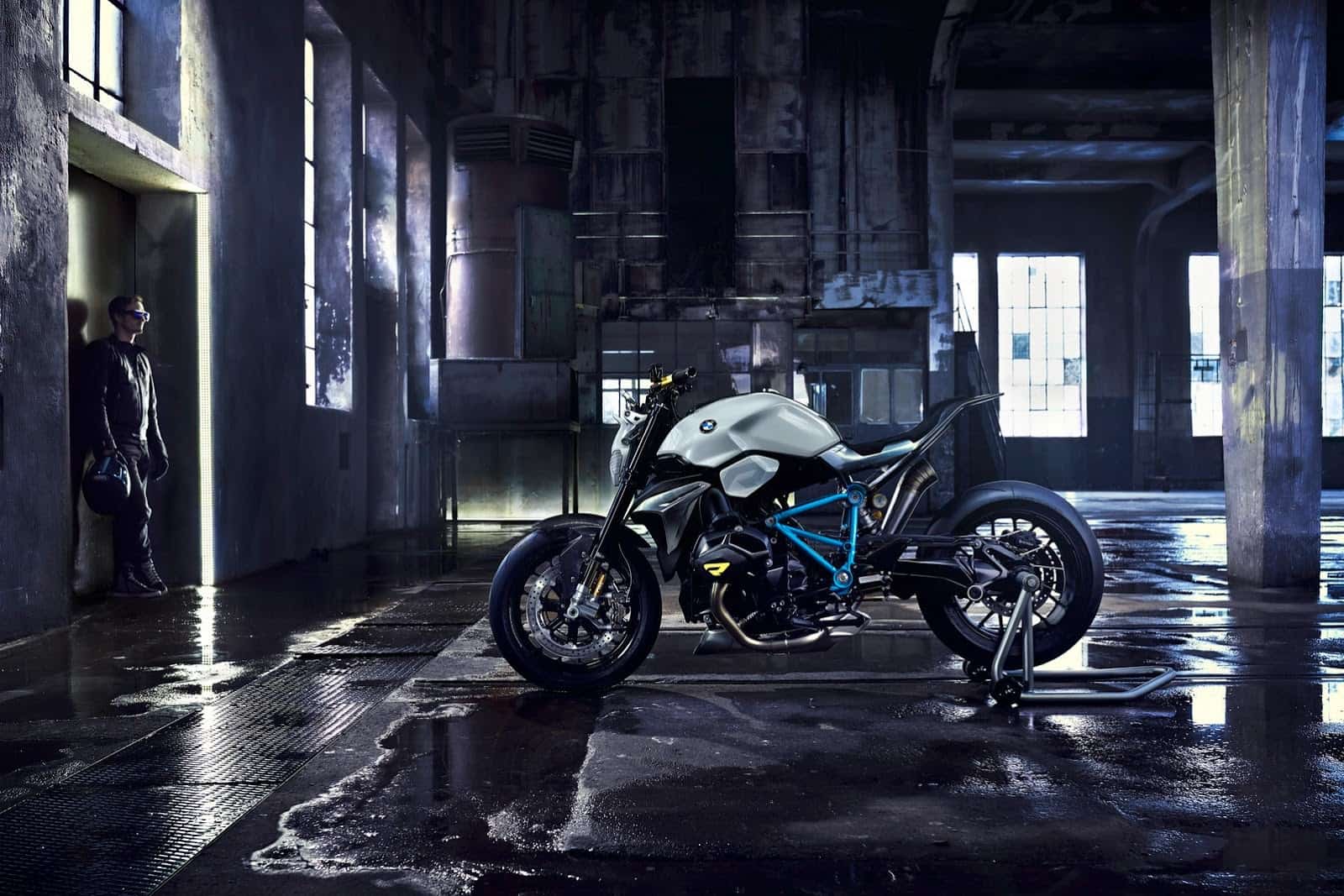 BMW-Motorrad-Concept-Roadster 2