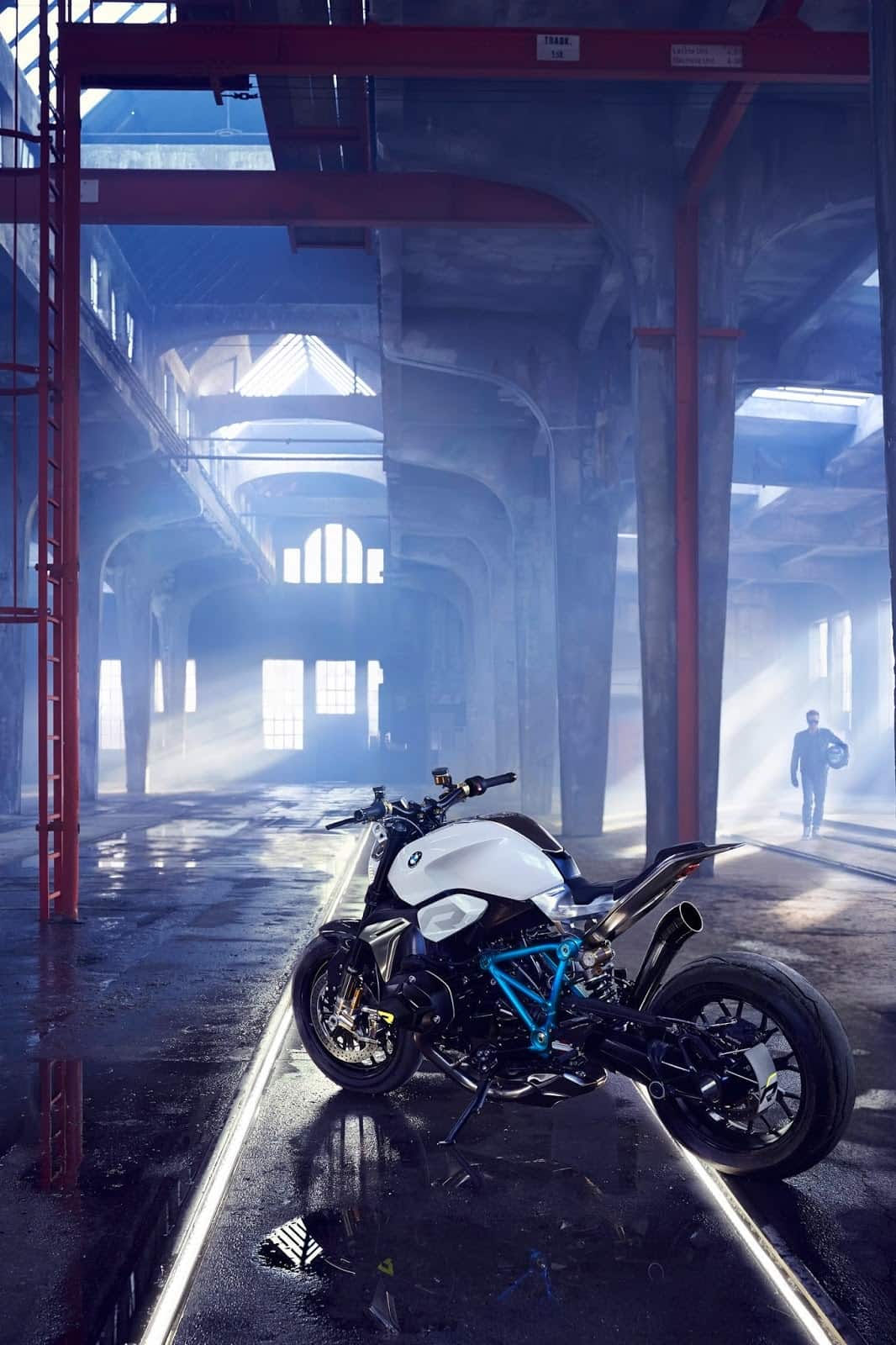 BMW-Motorrad-Concept-Roadster 35