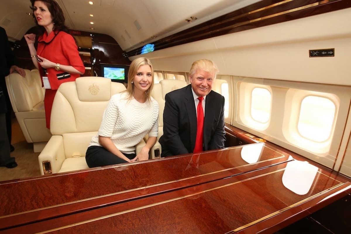 Inside-Donald-Trumps-Private-Jet 6