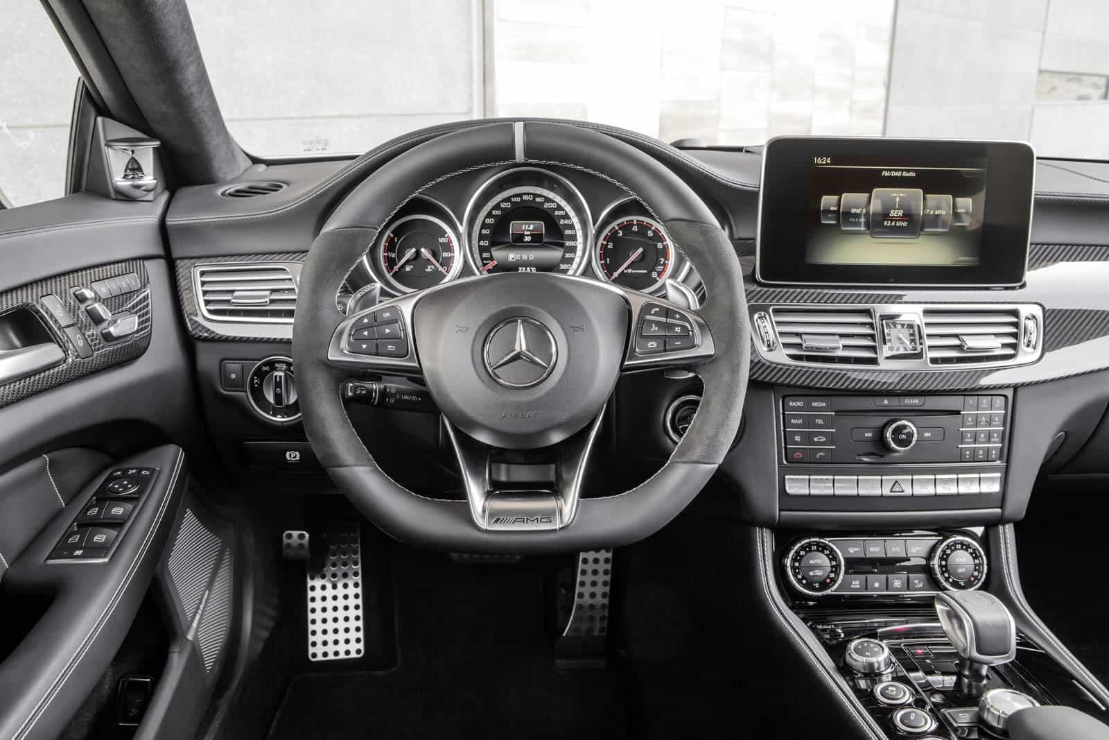Mercedes-Benz-2015-CLS-Lineup 10