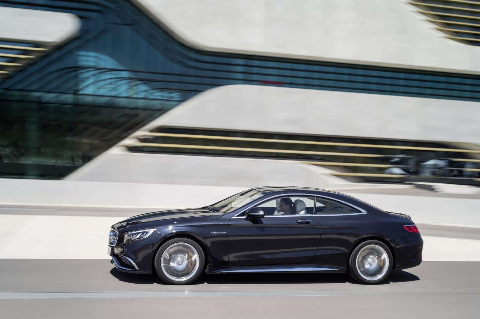 Mercedes-Benz-S65-AMG-Coupe 22
