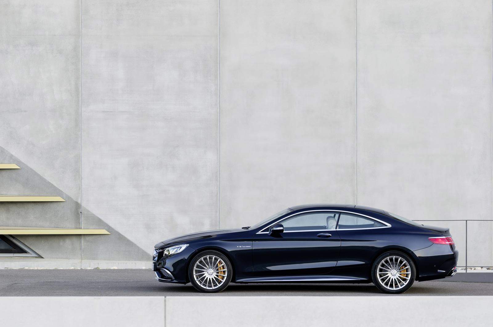 Mercedes-Benz-S65-AMG-Coupe 30