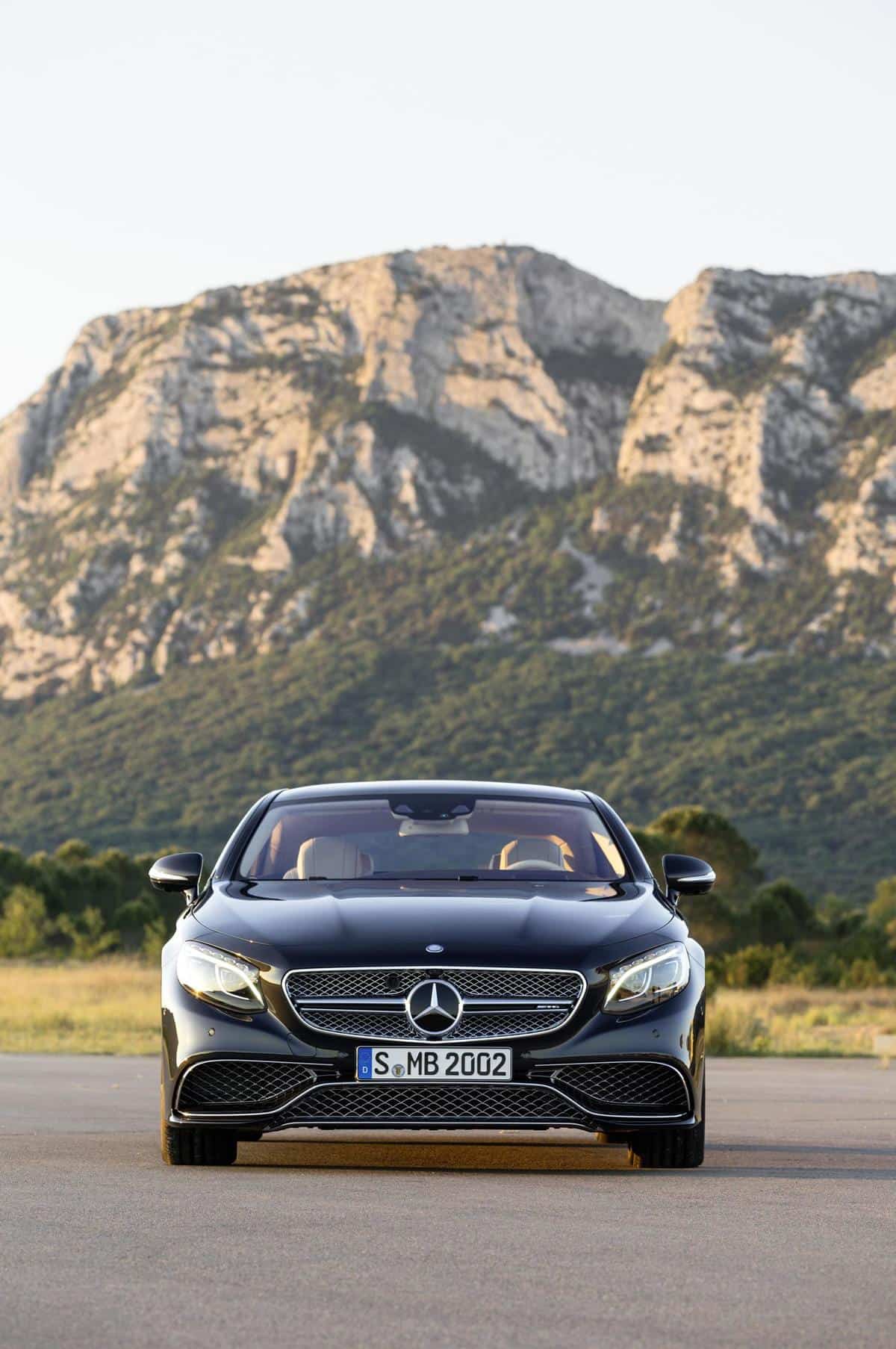 Mercedes-Benz-S65-AMG-Coupe 40