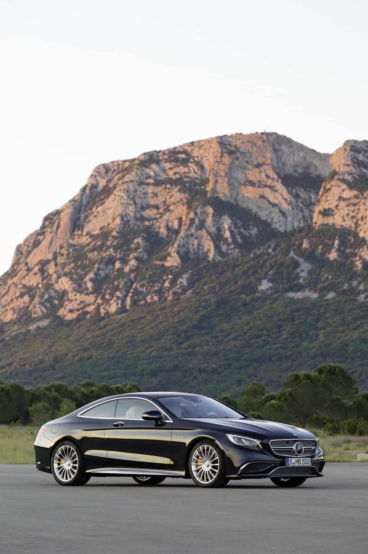 Mercedes-Benz-S65-AMG-Coupe 41