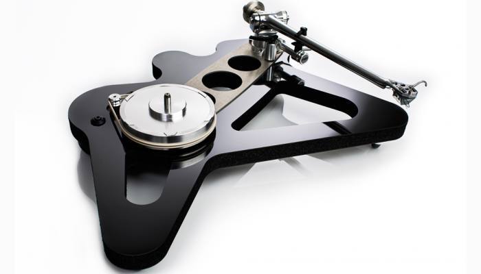 RP10-Turntable-by-Rega-Research 1