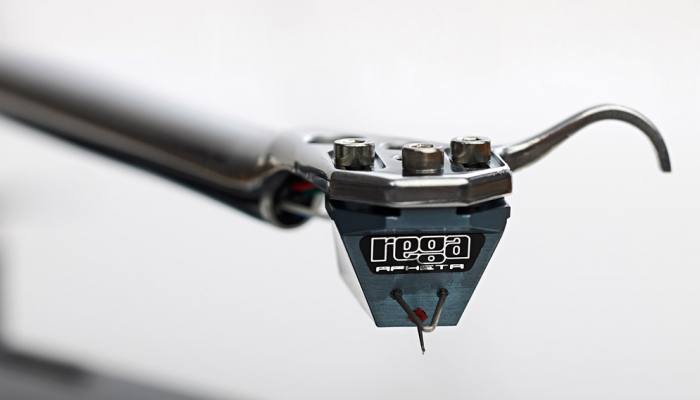 RP10-Turntable-by-Rega-Research 5