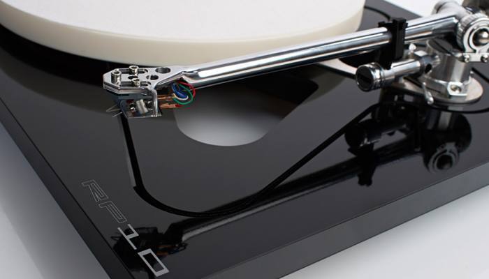 RP10-Turntable-by-Rega-Research 8