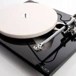 RP10-Turntable-by-Rega-Research 9