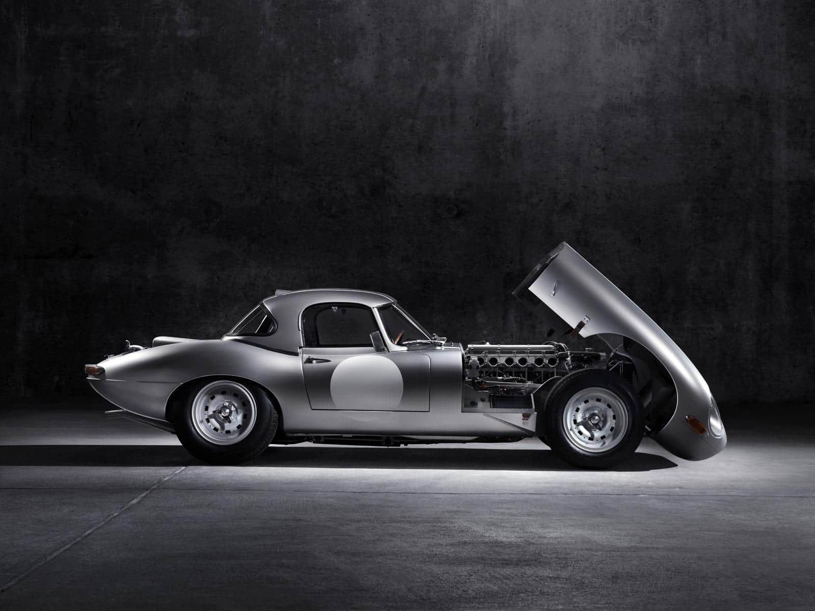 Lightweight-E-Type-Prototype-by-JLR-Special-Operations 37