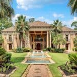 Newly-Renovated-Houston-Texas-Mansion-Perfect-for-Parties 1