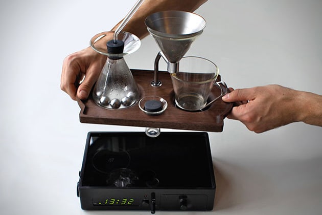 The-Barisieur-Alarm-Clock-Makes-Your-Coffee 8
