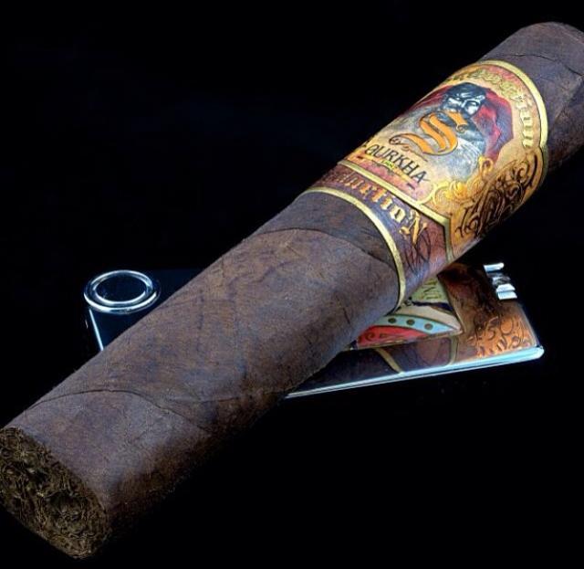 Gurkha-Cigars-Humidor 2