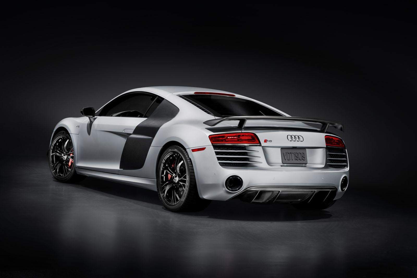 2015-Audi-R8-Competition 4