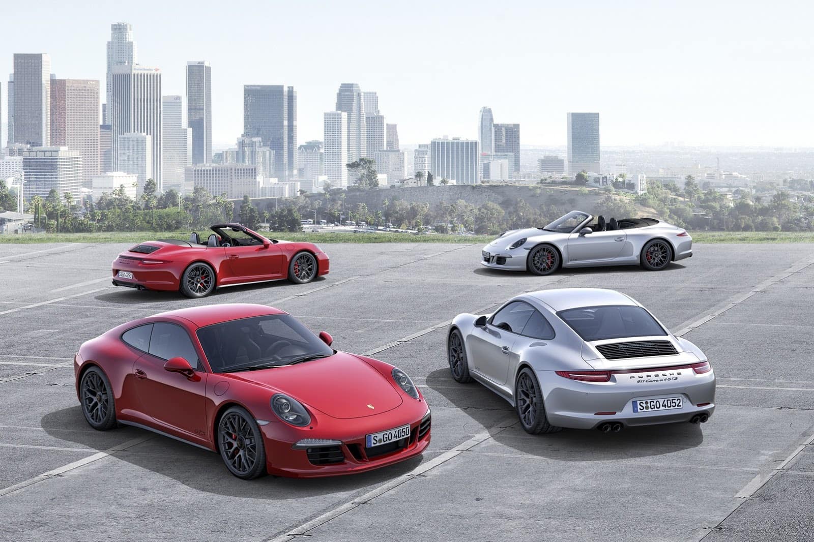 2015-Porsche-911-GTS-Series 9