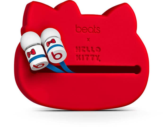 Beats-by-Dre-Hello-Kitty-Headphones 2