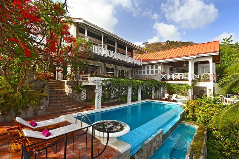 Picturesque-St-Lucia-Villa 11