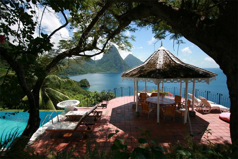 Picturesque-St-Lucia-Villa 15
