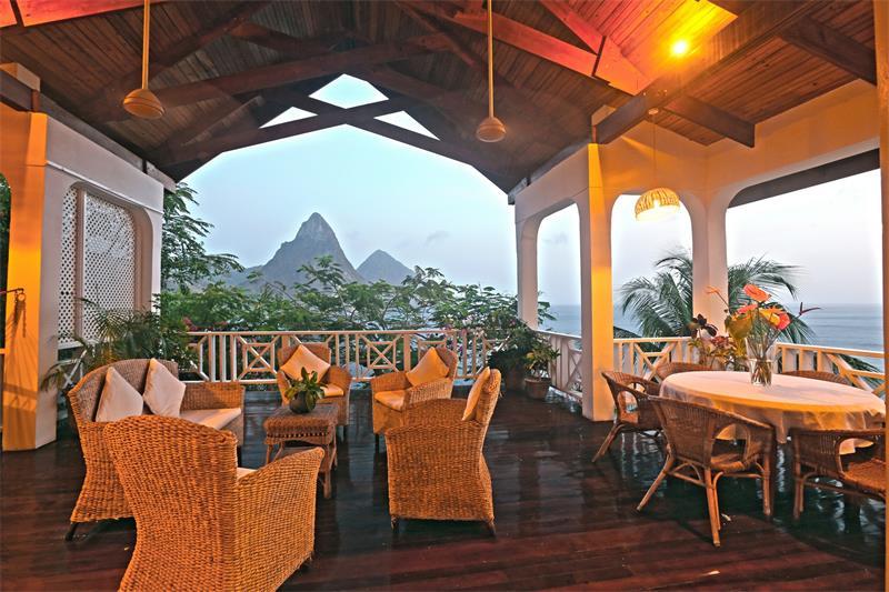 Picturesque-St-Lucia-Villa 21