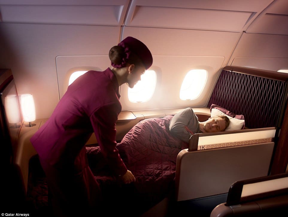 Qatar-Airways-New-Airbus A380-First-Class-Suite 10