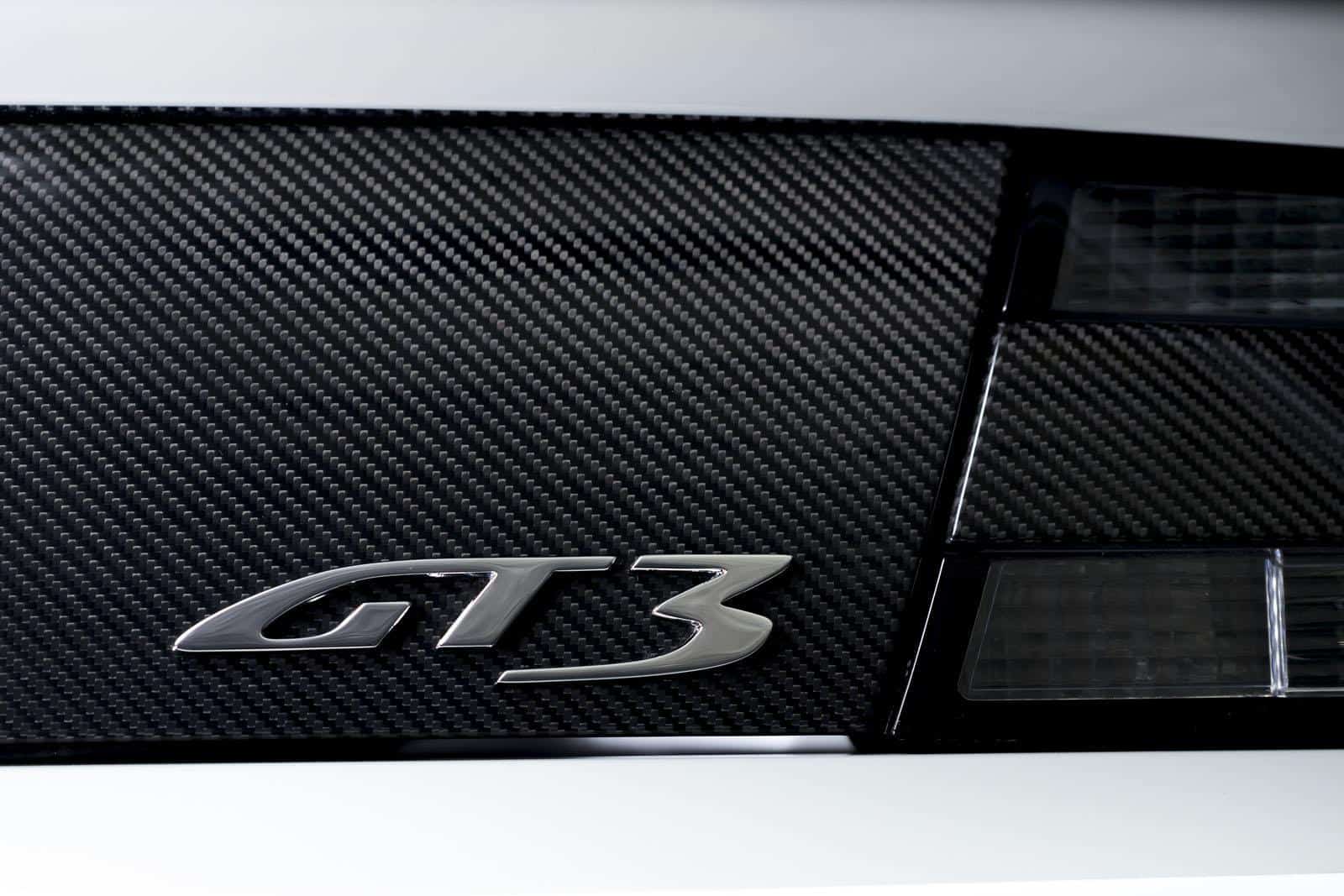 Aston-Martin-Vantage-GT3-LE 9