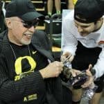 Phil Knight and the goddess of victory 00012
