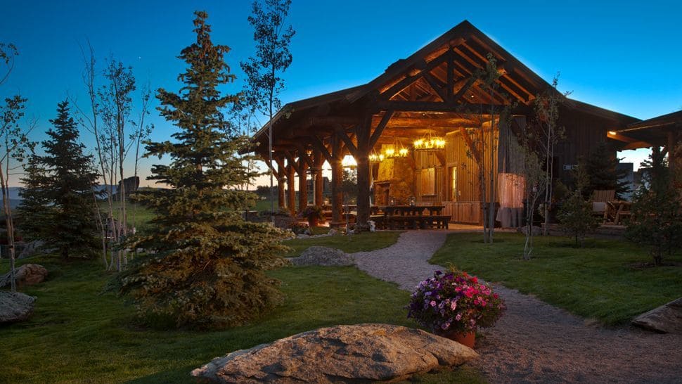 The-Lodge-and-Spa-at-Brush-Creek-Ranch 8