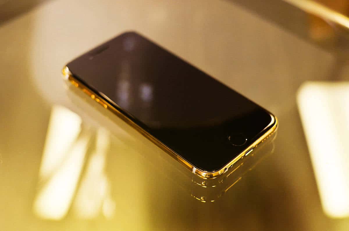 Vorsteiner-iPhone-6-24K-Gold 1