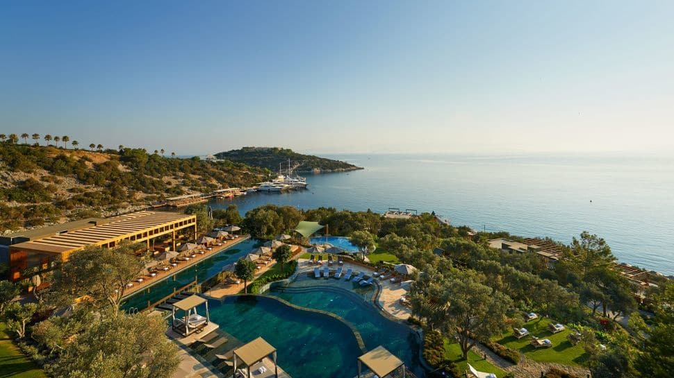 Relax On Paradise Bay At The Mandarin Oriental Bodrum