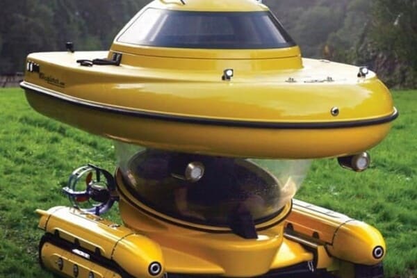 Amphibious Sub-Surface Watercraft 1