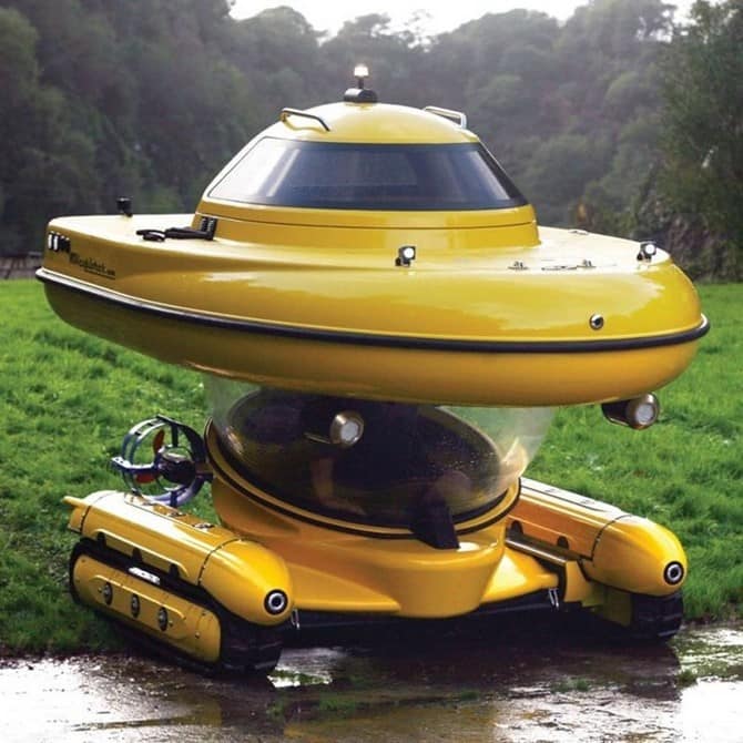 Amphibious Sub-Surface Watercraft 1