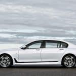 2016-BMW-7-Series-16