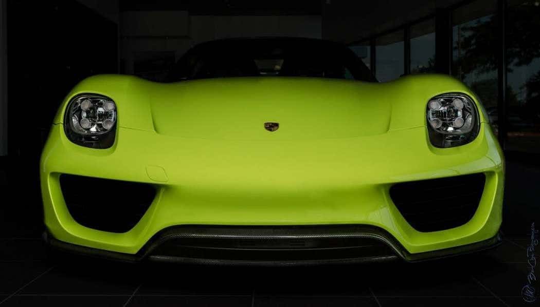 Acid-Green-Porsche-918-Spyder-12