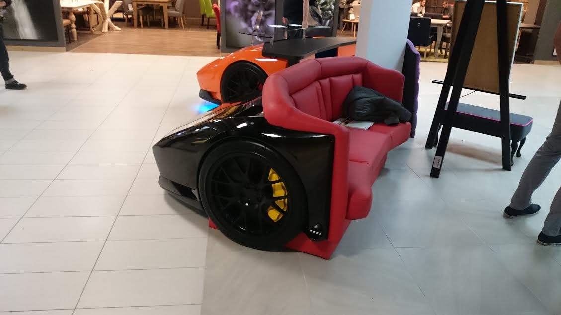 Lamborghini-Sofa-4