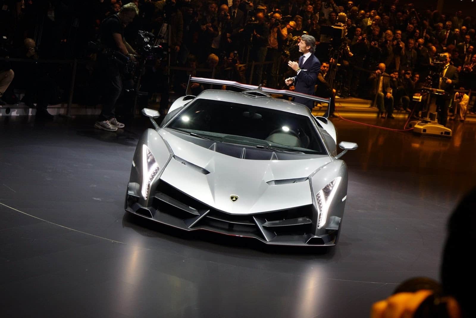 Lamborghini-Veneno-3