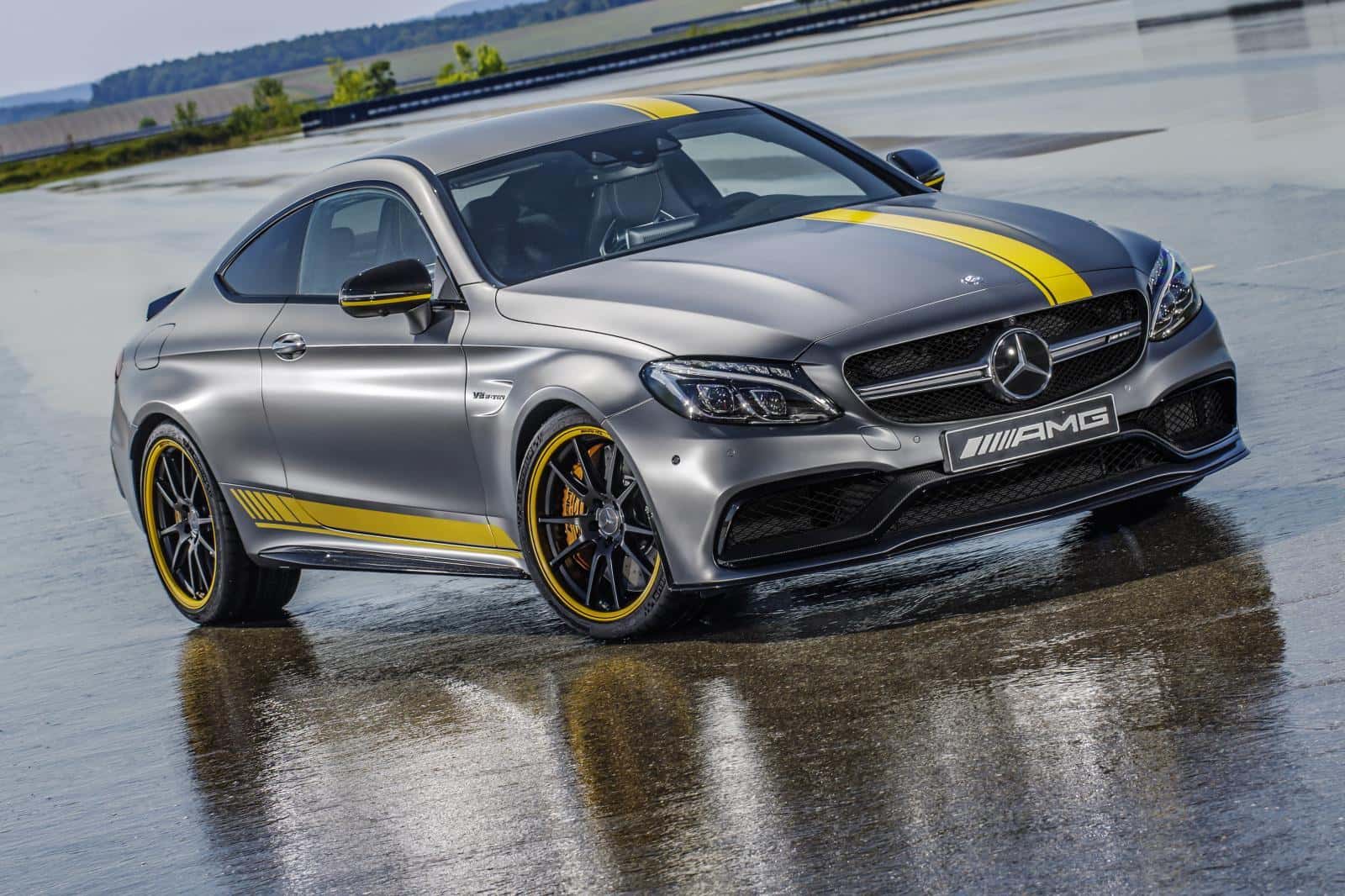 Mercedes-AMG-C63-Coupe-Edition-1-8