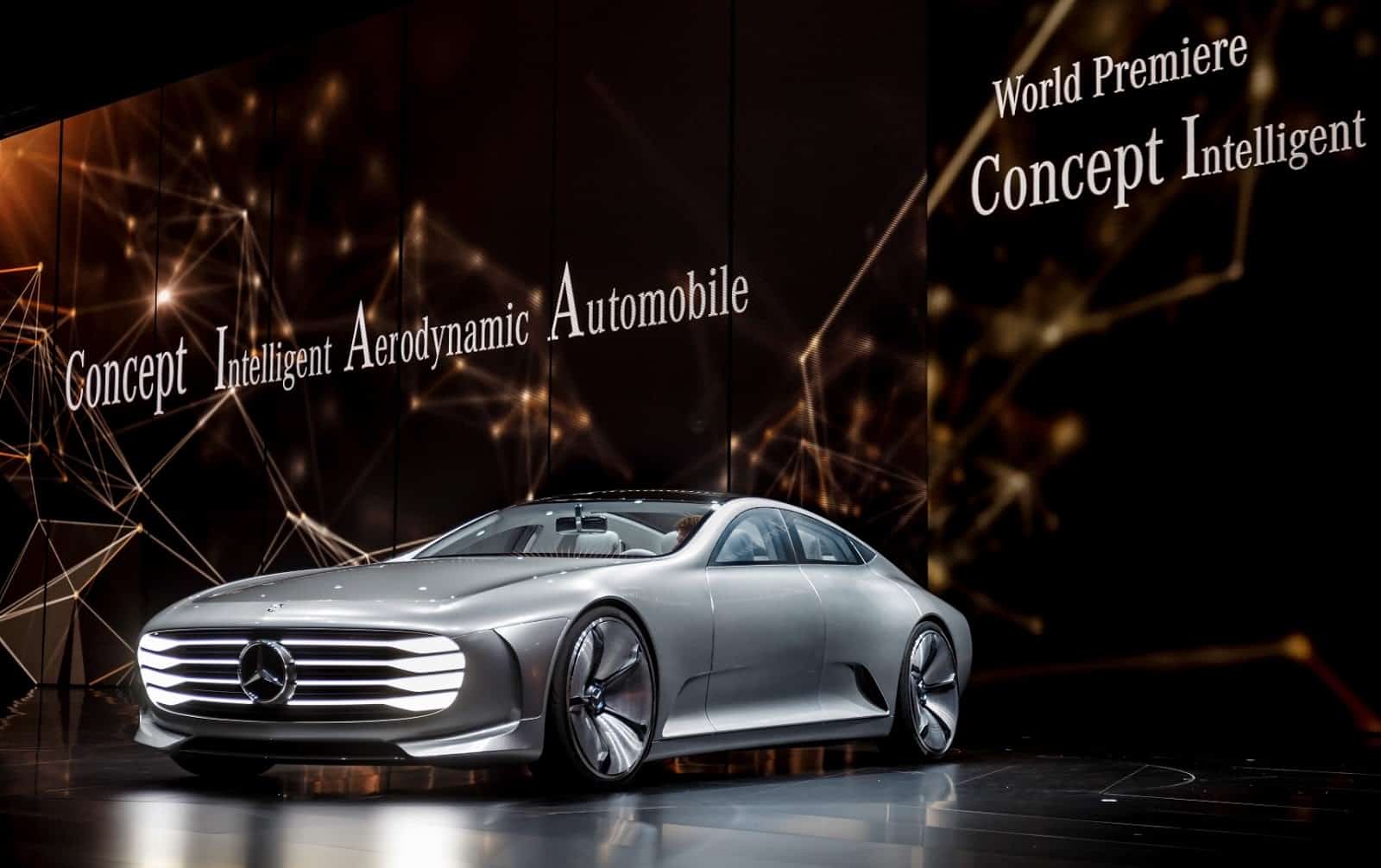 Mercedes-Benz-IAA-Concept-15