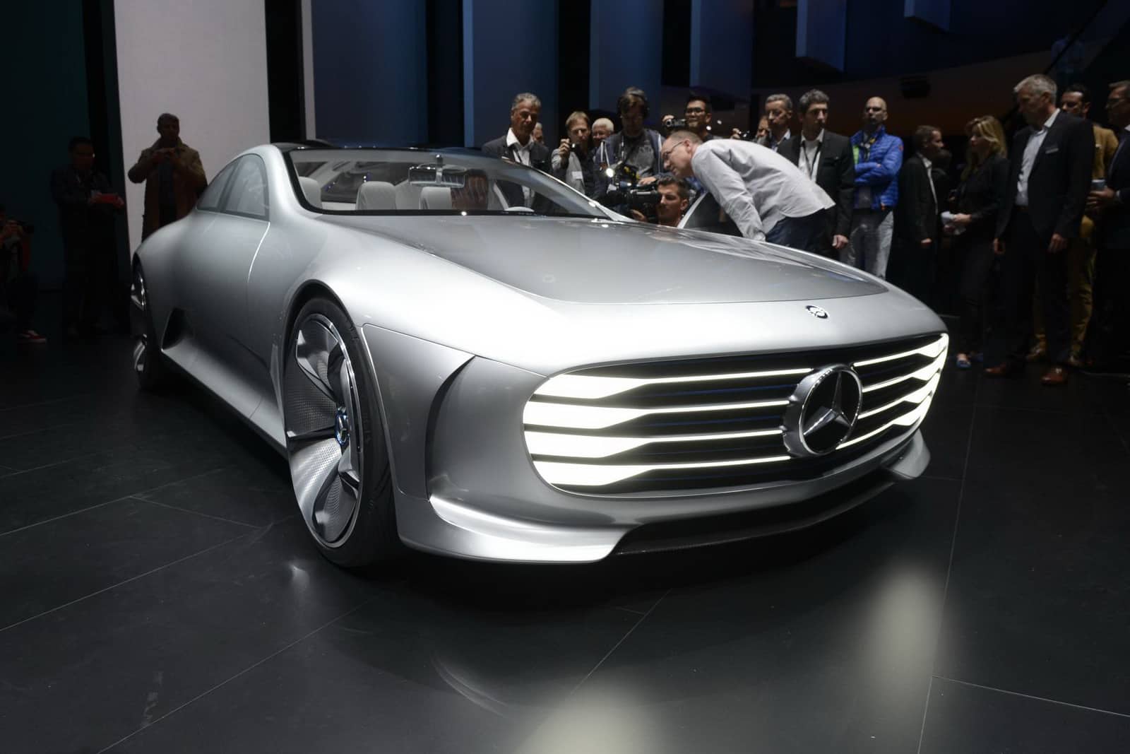 Mercedes-Benz-IAA-Concept-17