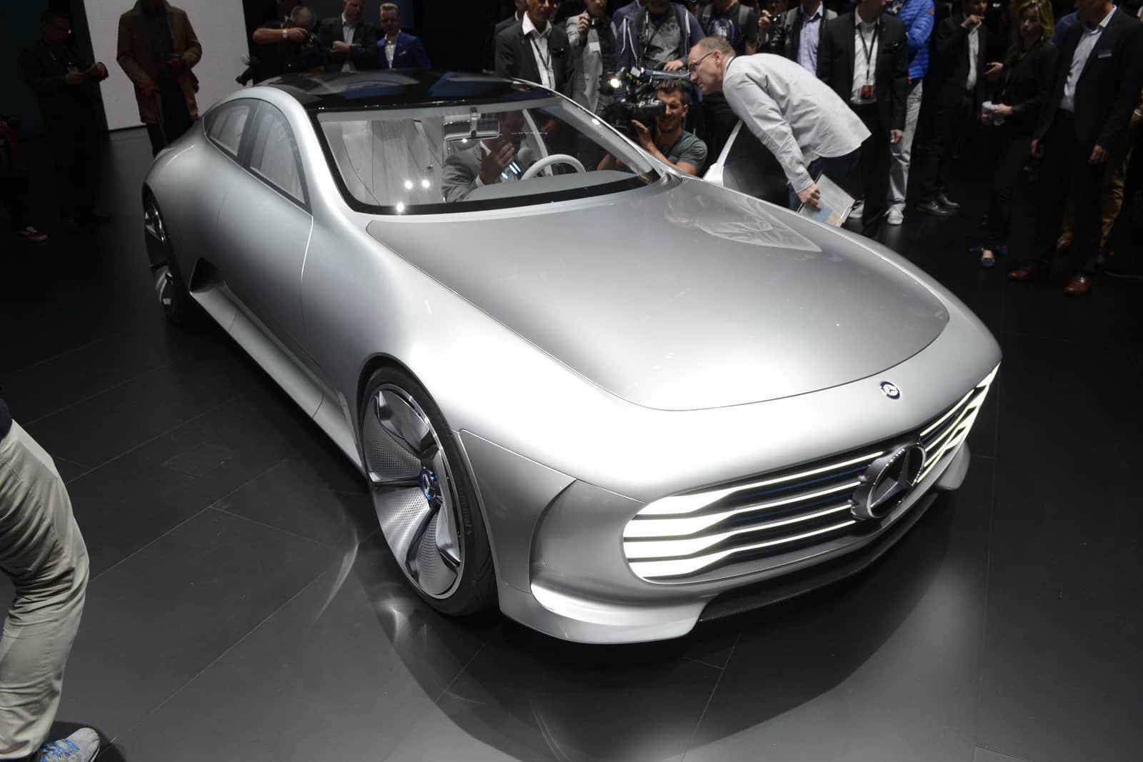 Mercedes-Benz-IAA-Concept-18