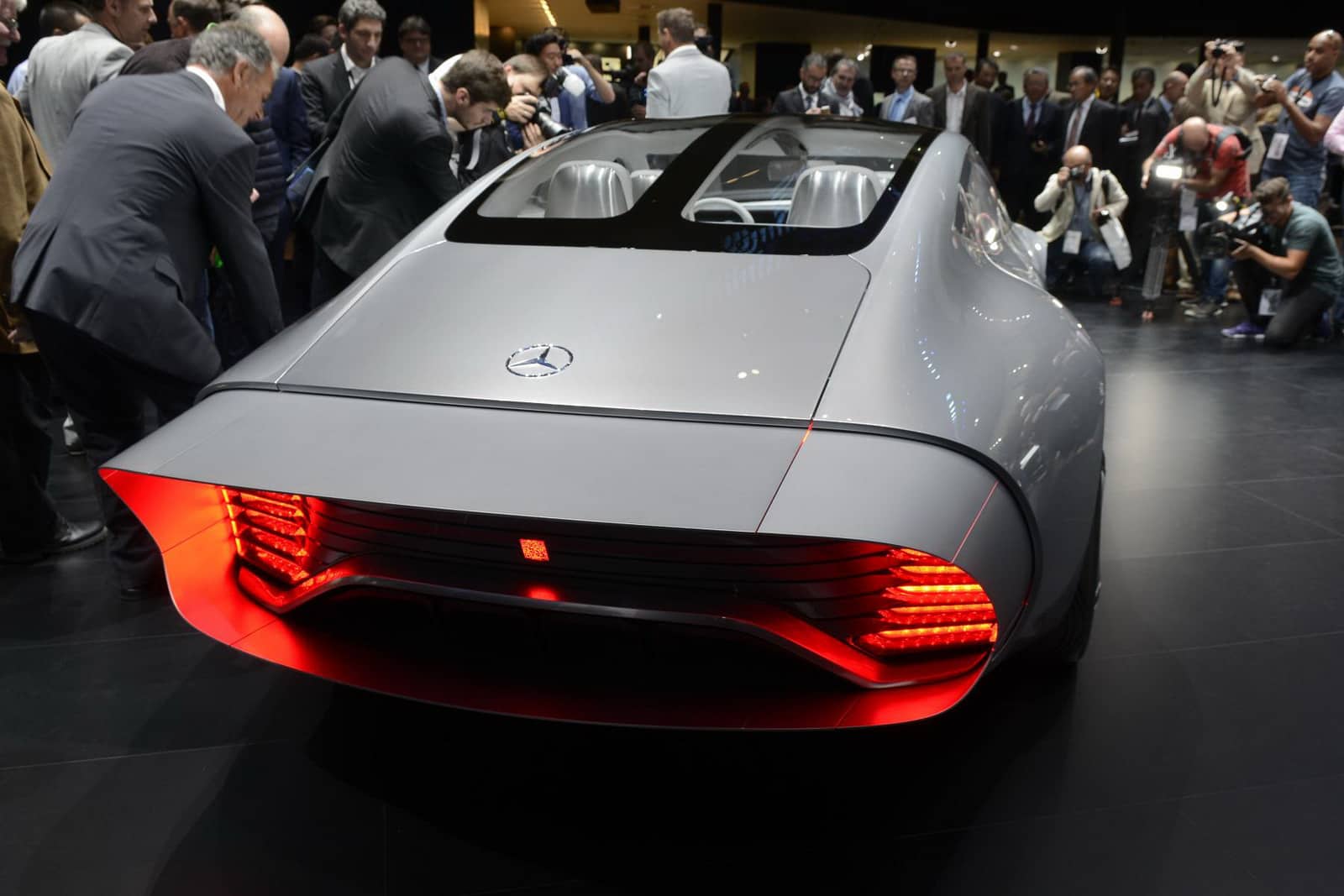 Mercedes-Benz-IAA-Concept-23