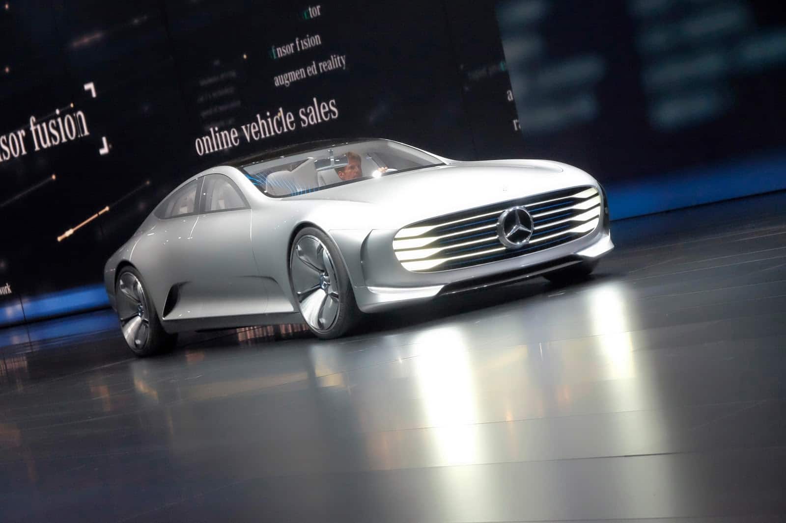 Mercedes-Benz-IAA-Concept-3