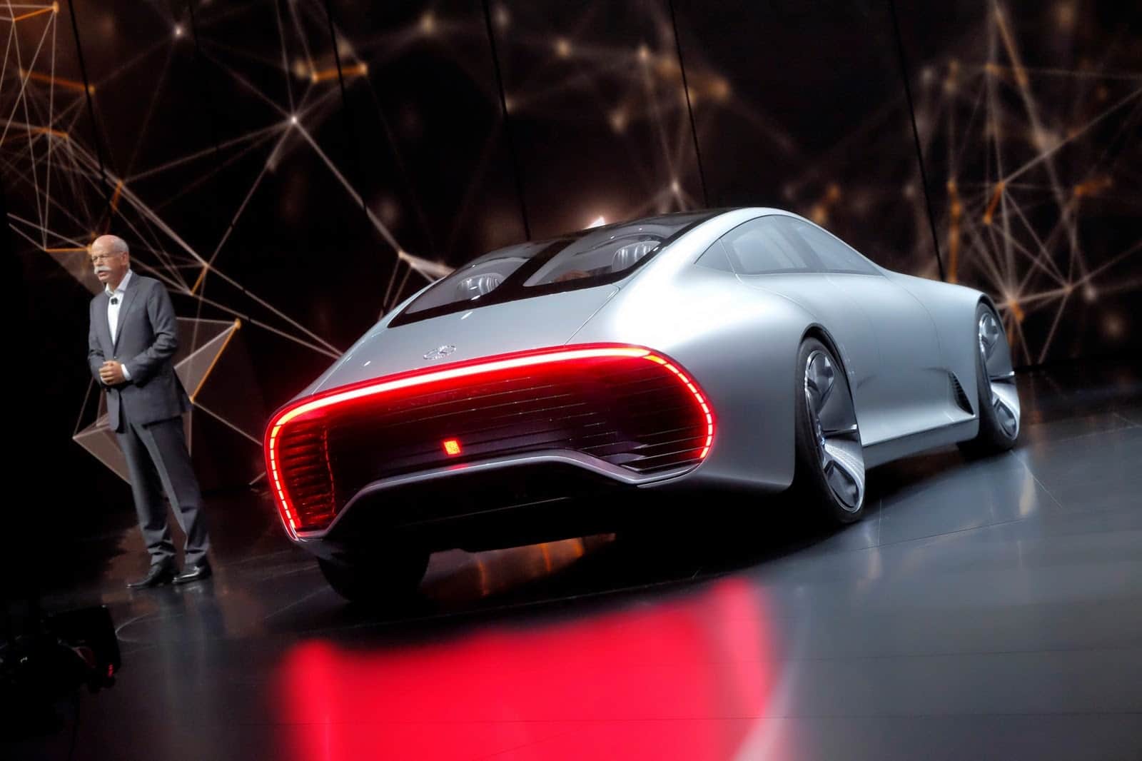 Mercedes-Benz-IAA-Concept-5
