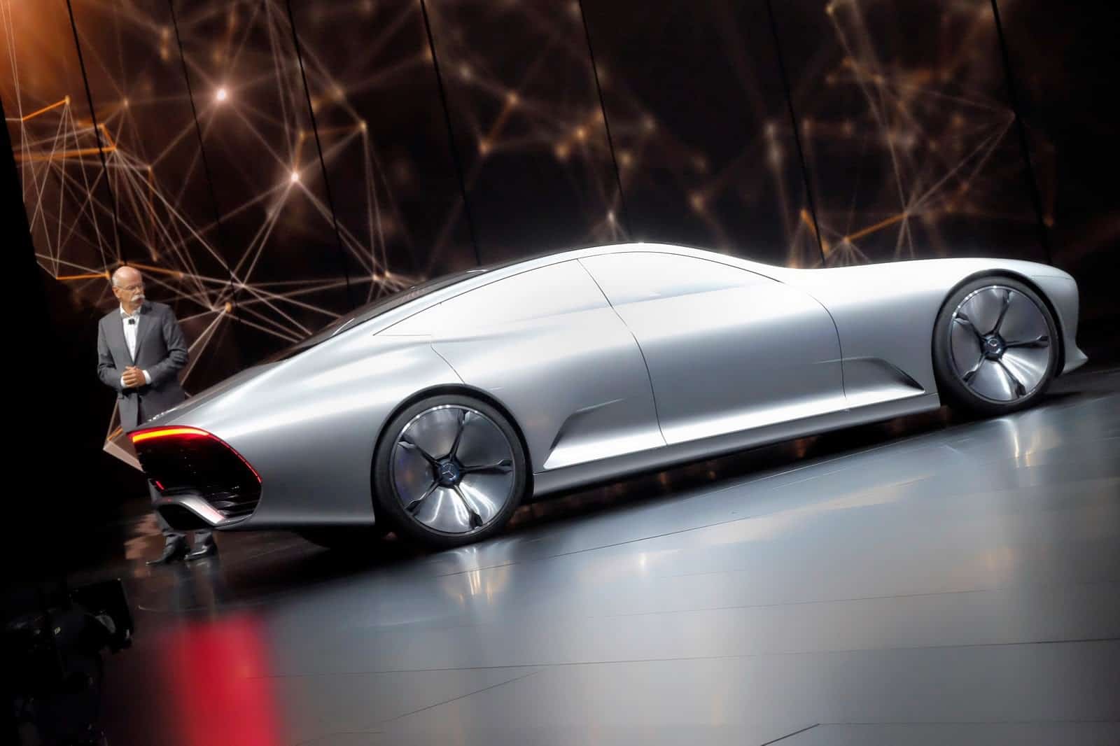 Mercedes-Benz-IAA-Concept-7