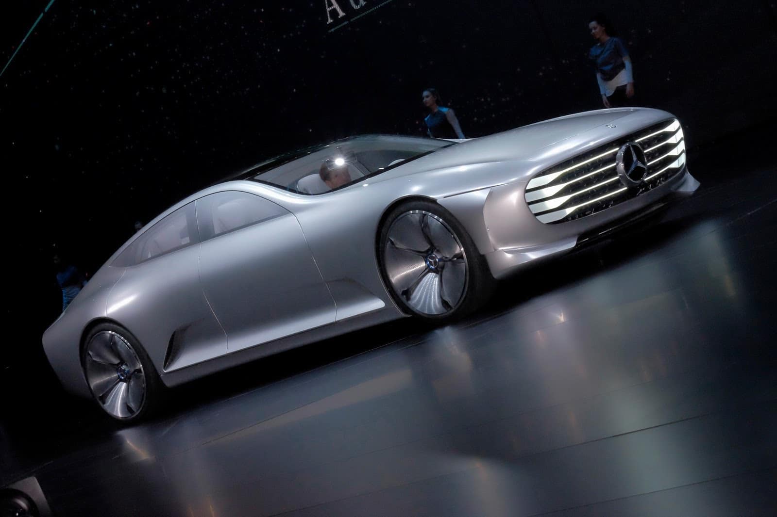 Mercedes-Benz-IAA-Concept-9